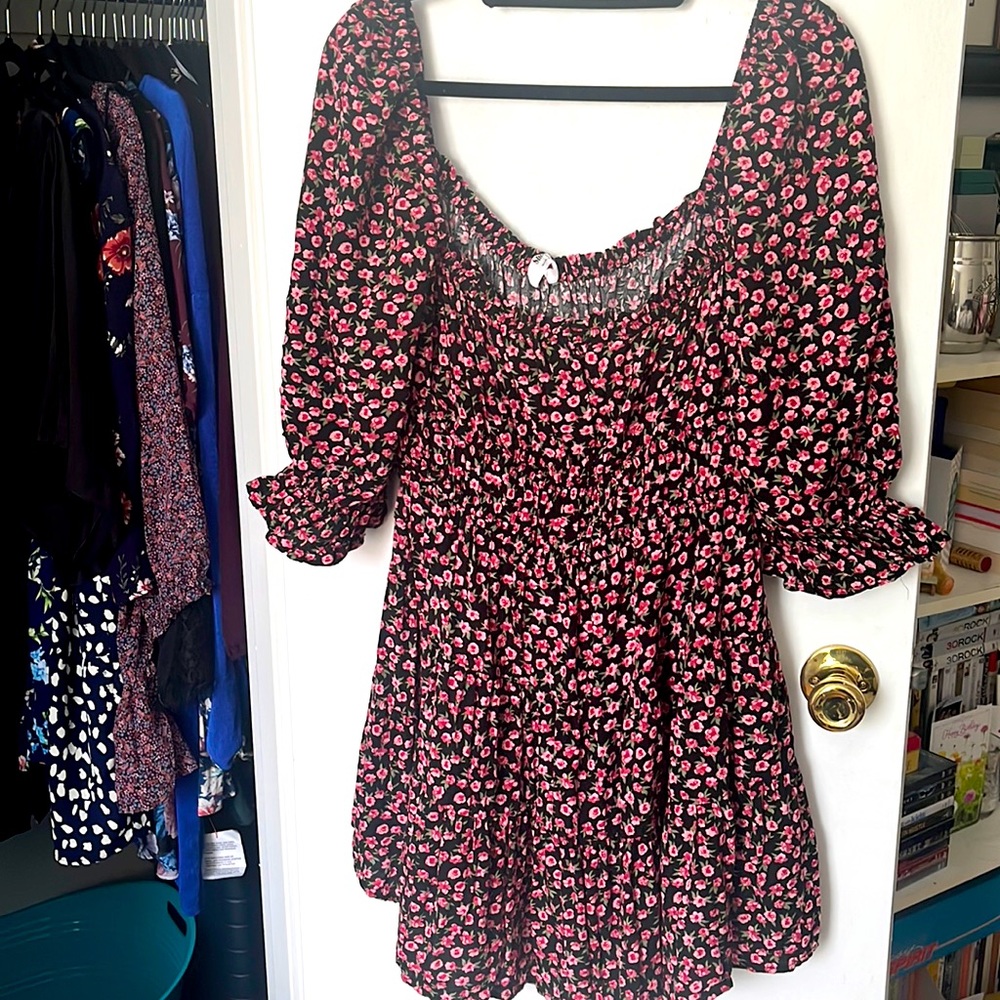 3/4 sleeve peasant dress smocked waist floral mini dress sundress worn once